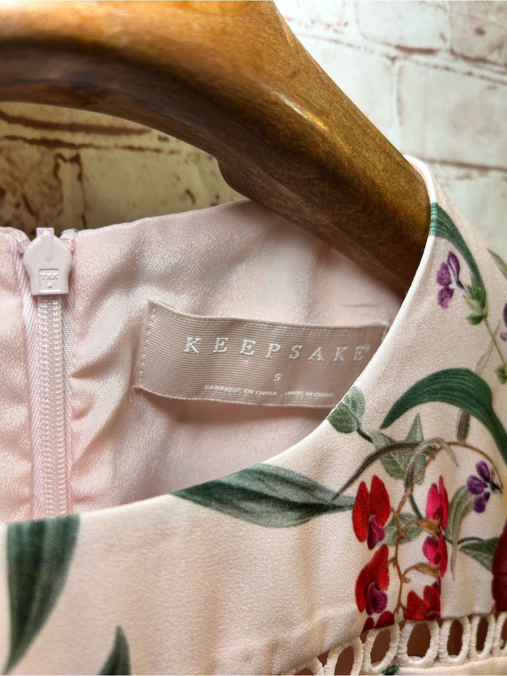 Keepsake The Label‎ Floral Bell Sleeve Shift Mini Dress Pink Romantic Wedding - Picture 7 of 14